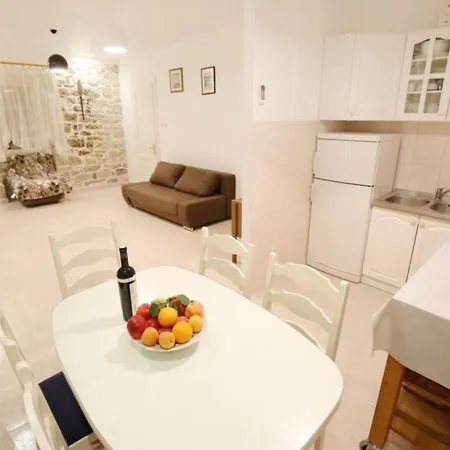 Villa Lovely In With Private Swimming Pool
